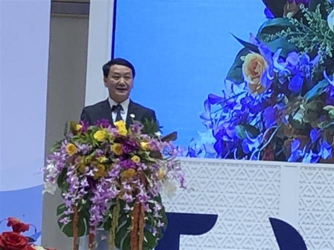 Phó Chủ tịch, Tổng Thư ký Ủy ban Trung ương Mặt trận Tổ quốc Việt Nam Hầu A Lềnh phát biểu tại hội nghị. Ảnh: Ngọc Quang - PV TTXVN tại Thái Lan